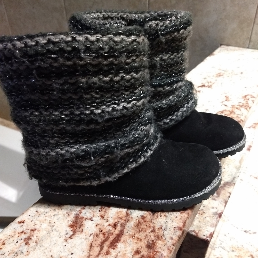 Black boots